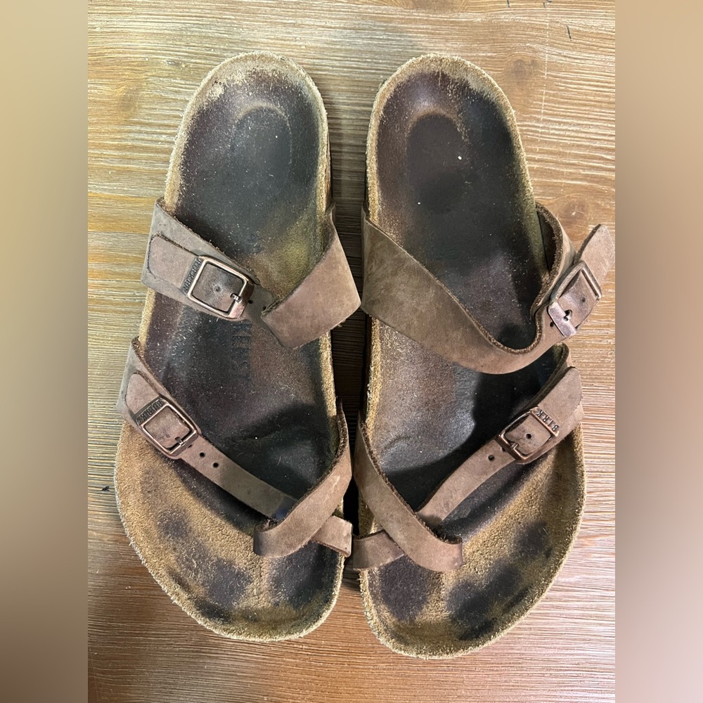 Size 40 Birkenstock Mayari Sandals in Mocha